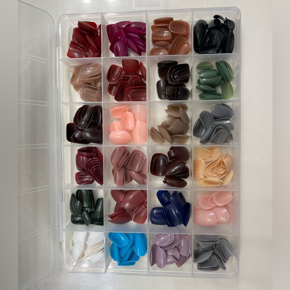 Assorted Short Nail Tips Set